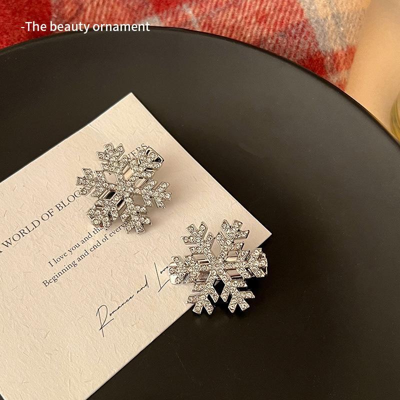 Cyrstal Snowflake Pearl Hair Clip Winter Girls Small Sweet Bobby Pins Women Fashion Retro Flower Hairside Headwear Accessories Hair Jewelry - الصورة 4