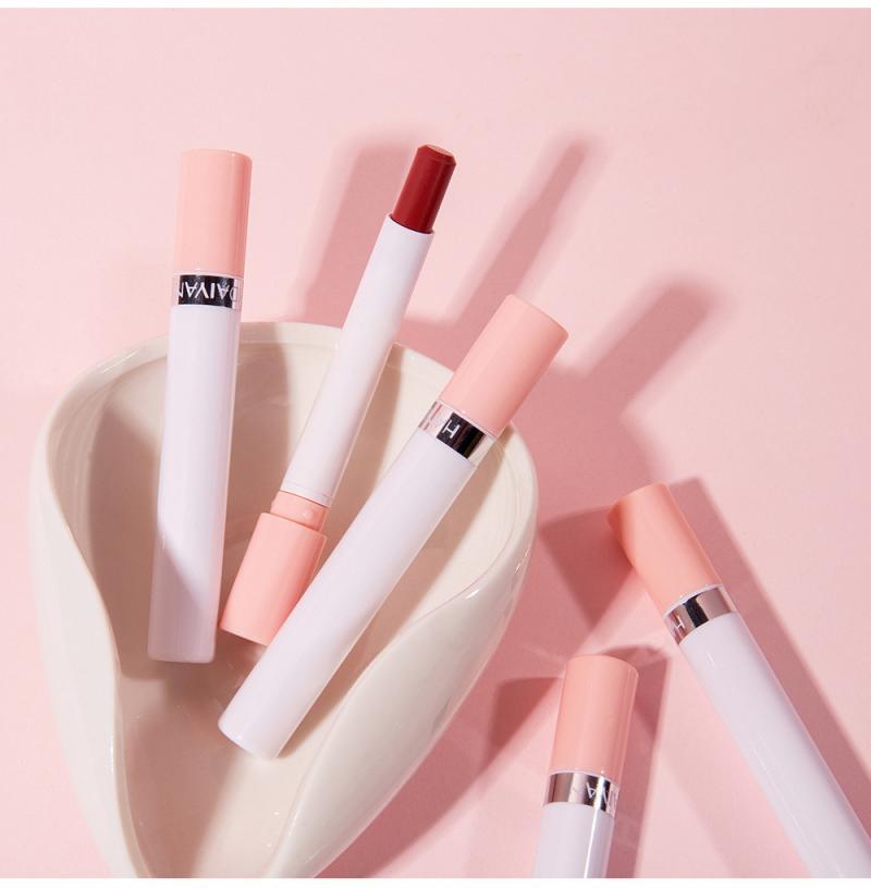 Matte Mist Lipstick Lipstick - الصورة 3